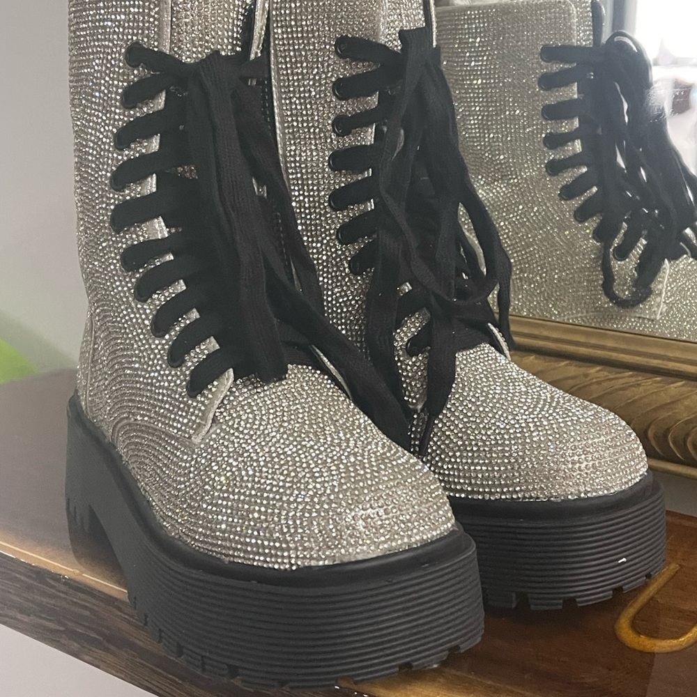Combat Boots - Picture 4 of 8